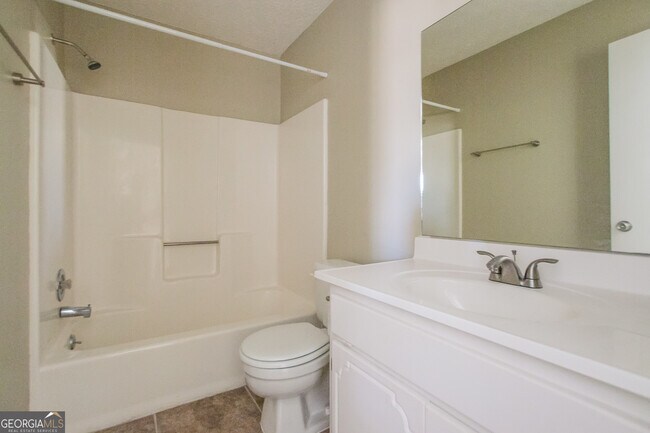 Building Photo - 2664 Windage Dr SW