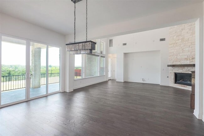 Building Photo - 4413 Edgewater Dr