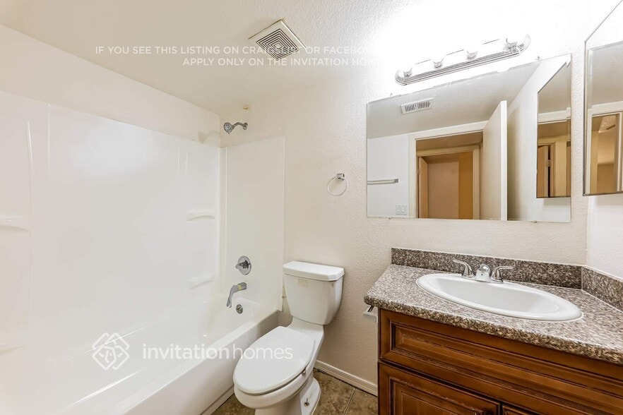 Building Photo - 4545 N 67th Ave