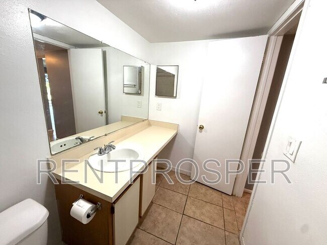 Building Photo - 4267 S Semoran Blvd