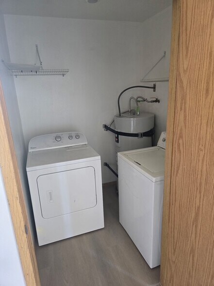 washer and dryer included - 2687 Aarondavid Dr