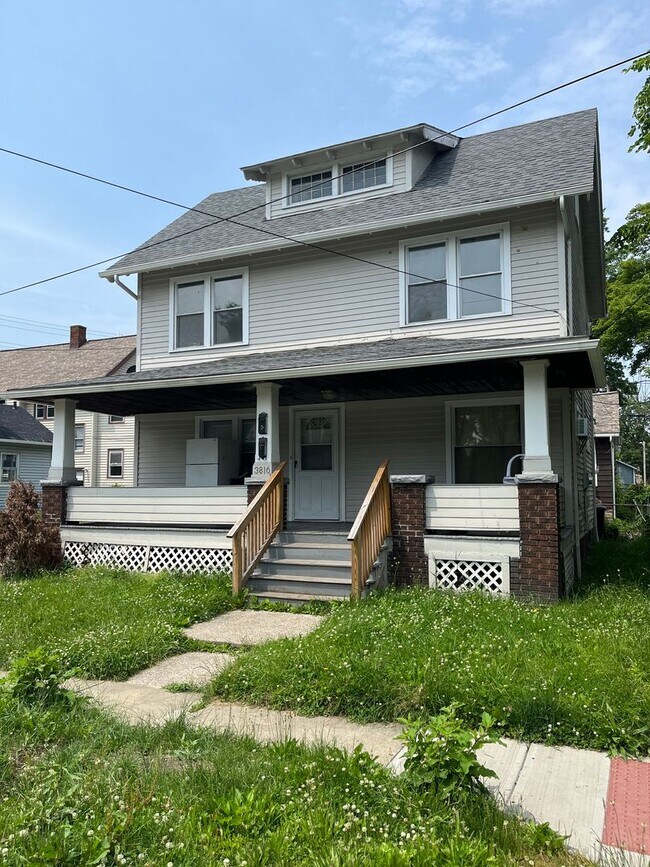 Building Photo - 3816 W 36th St