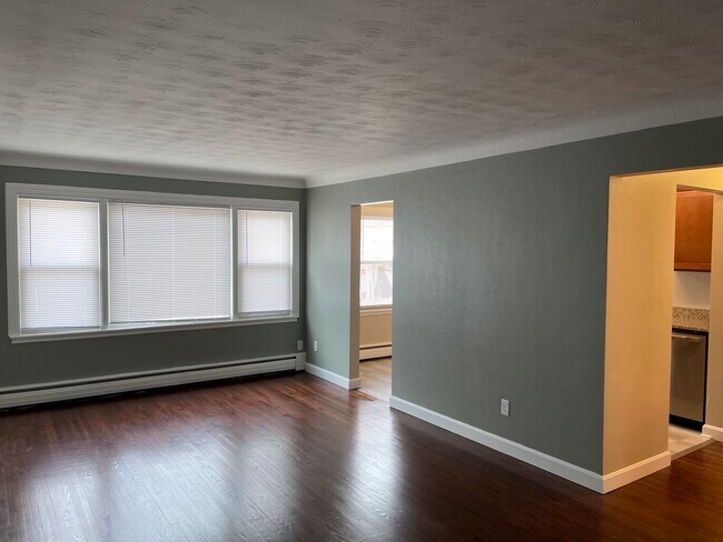 Living Room 1 - 1511 7th St W