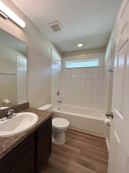 Building Photo - 116 Plantation Point Dr