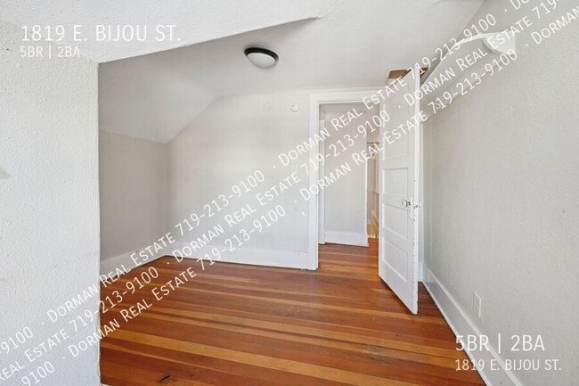 Building Photo - 1819 E Bijou St