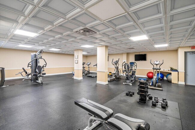 Building Photo - 3460 S Ocean Blvd