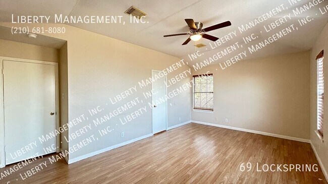 Building Photo - 69 Lockspring-