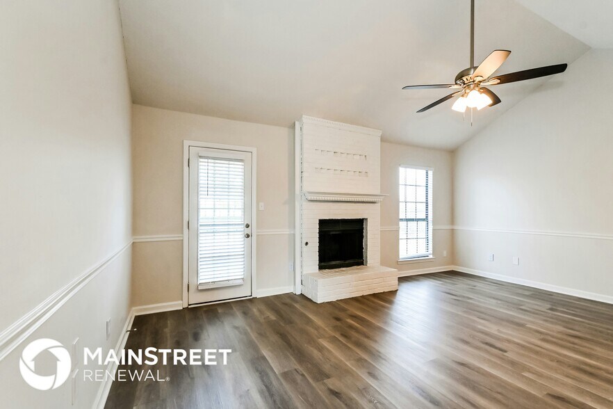 Building Photo - 10126 Stephenson Ln