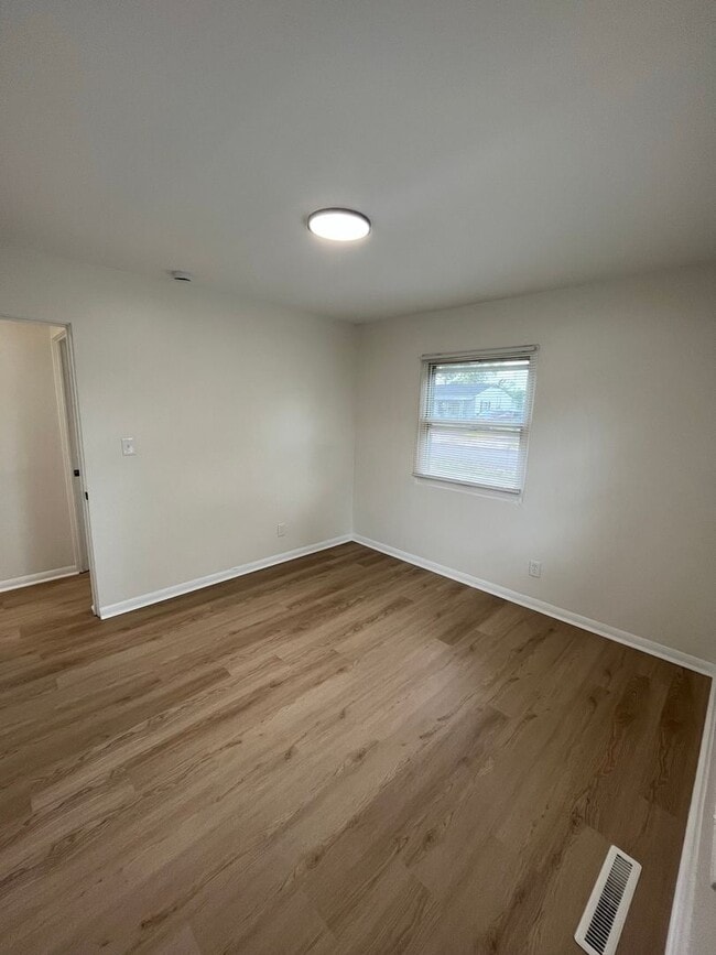 Building Photo - Newly Renovated 3-Bedroom Single Family Home