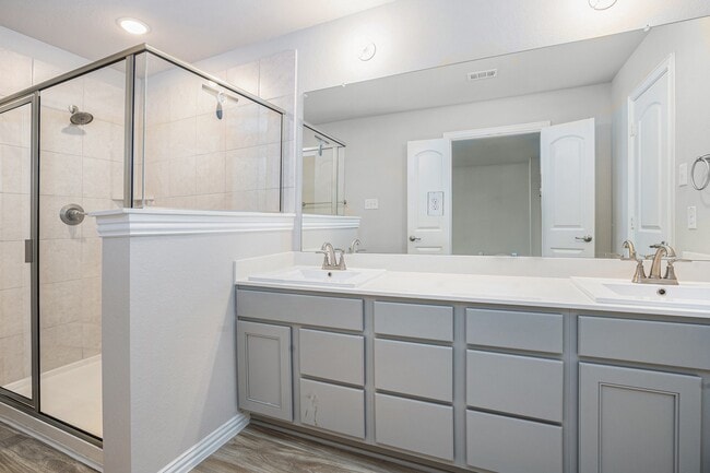 Building Photo - 12611 Taymouth Manor Dr