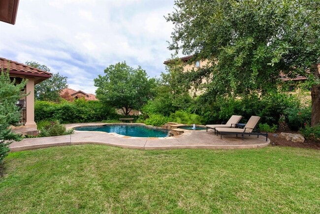 Building Photo - 308 Golden Bear Dr