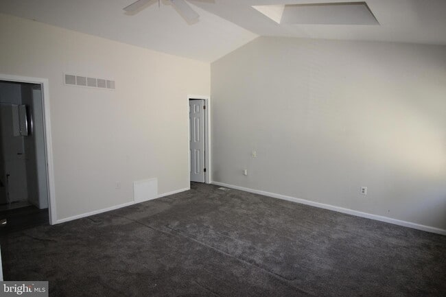 Building Photo - 1632 McNelis Dr
