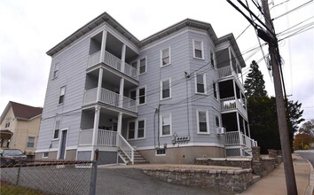 Building Photo - 490 Manville Rd