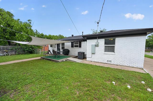 Building Photo - 3513 Sheridon Dr