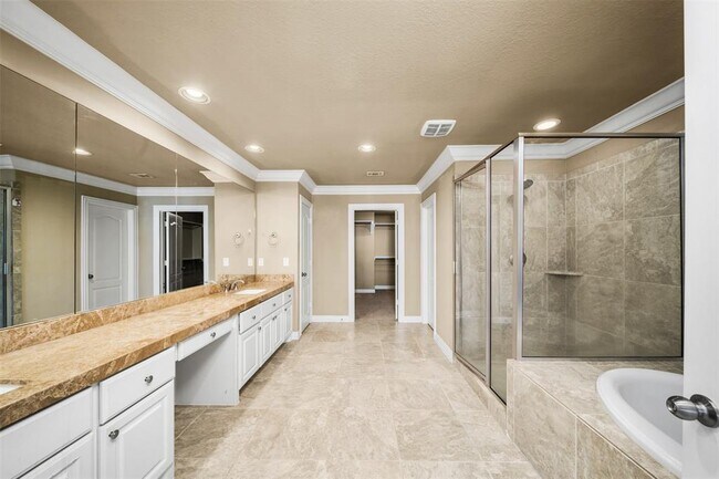 Building Photo - 13403 Preston Cliff Ct