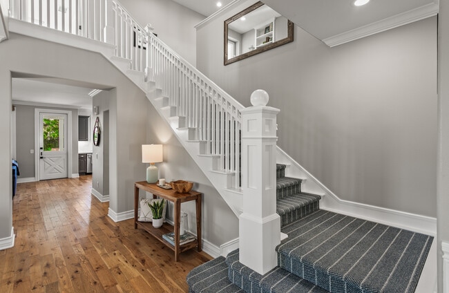 Building Photo - 13 Cape Danbury