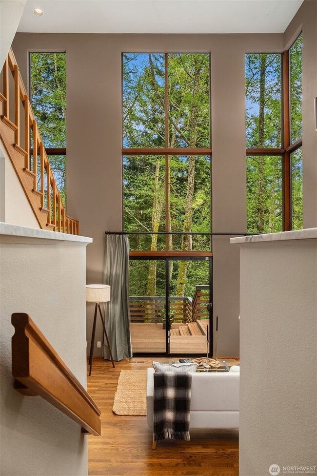 Building Photo - 3bd/2.25ba Edmonds House