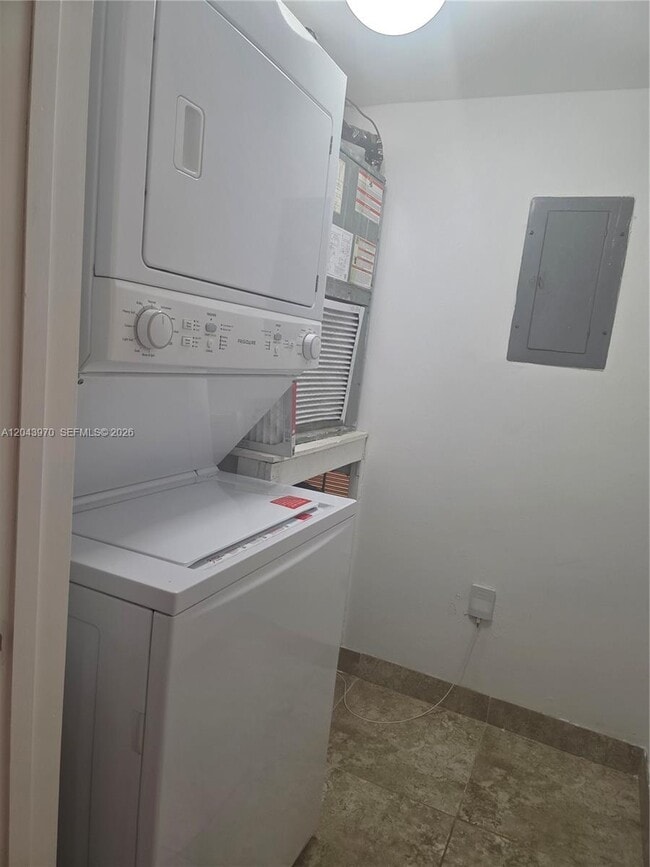 Building Photo - 4586 SW 139th Ct