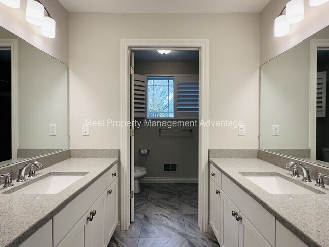 Building Photo - Stunning Contemporary New Build in Northwest Royal Oak