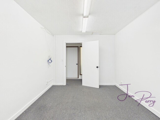 Building Photo - 1795 Main Street