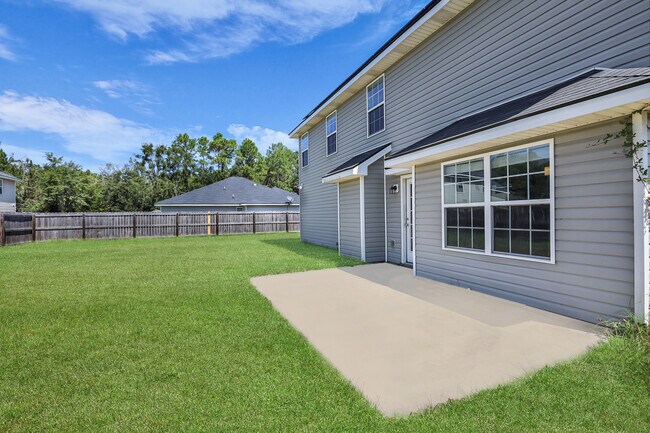 Building Photo - 721 Highgrove Ct