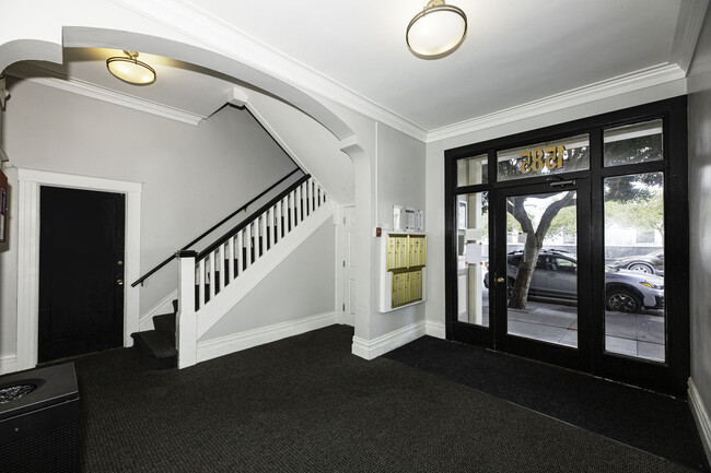Building Photo - 1585 Waller