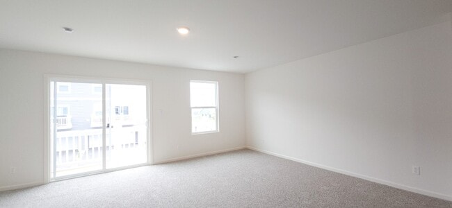 Building Photo - 8746 Clover Ln