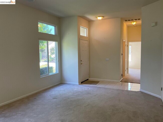 Building Photo - 276 Black Amber Way