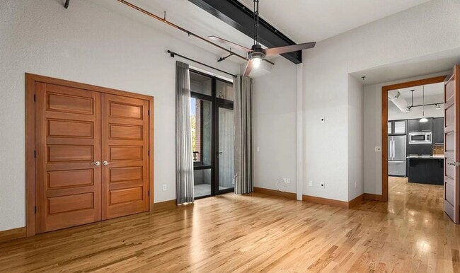 Building Photo - Luxury Old Town Loft in the Prestigious Magnolia Building