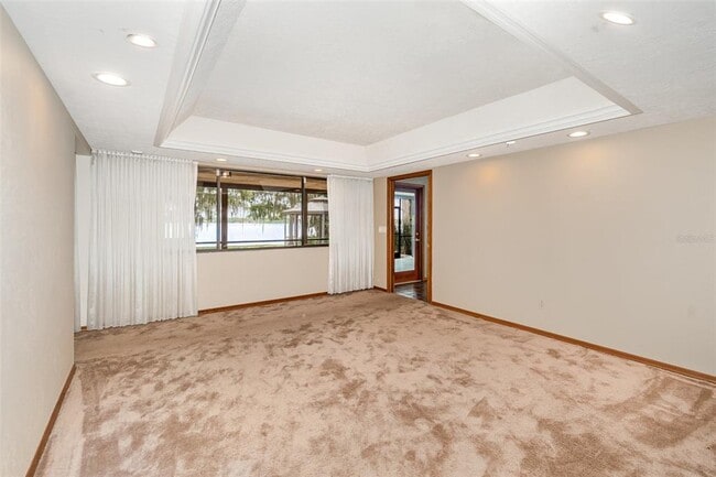 Building Photo - 2020 Venetian Way