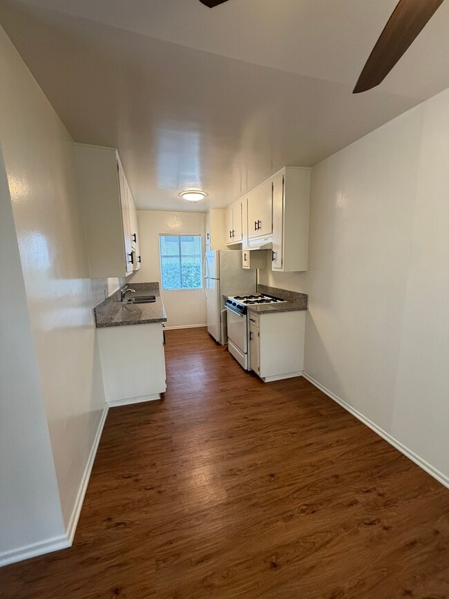 Building Photo - 267 S Madison Ave