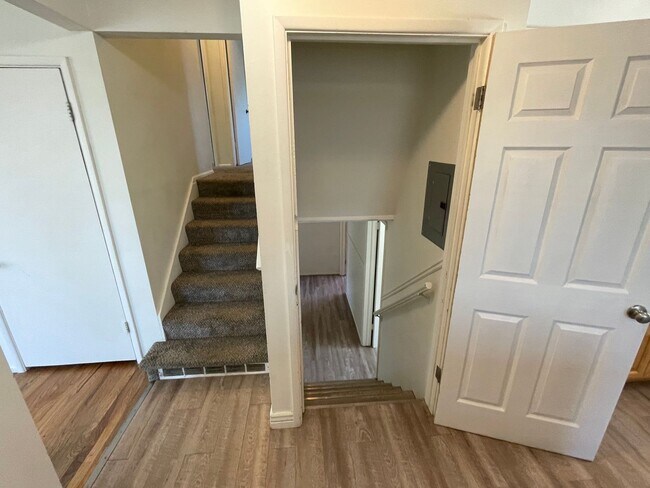 Building Photo - Beautiful 4-Bedroom Home in Desirable Holladay Neighborhood