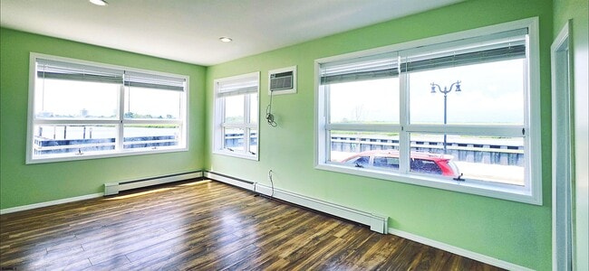 Building Photo - 125 N Kingston Ave