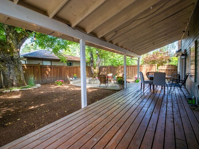 Building Photo - Coming soon! Large historic farmhouse- 5 b...