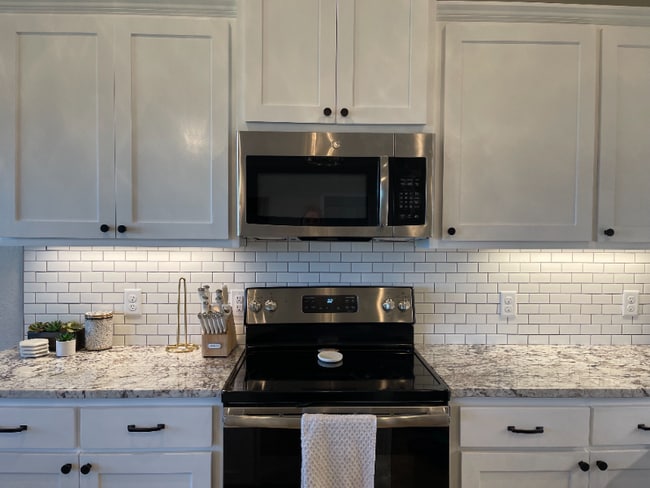 Building Photo - 7549 Salerno Ct