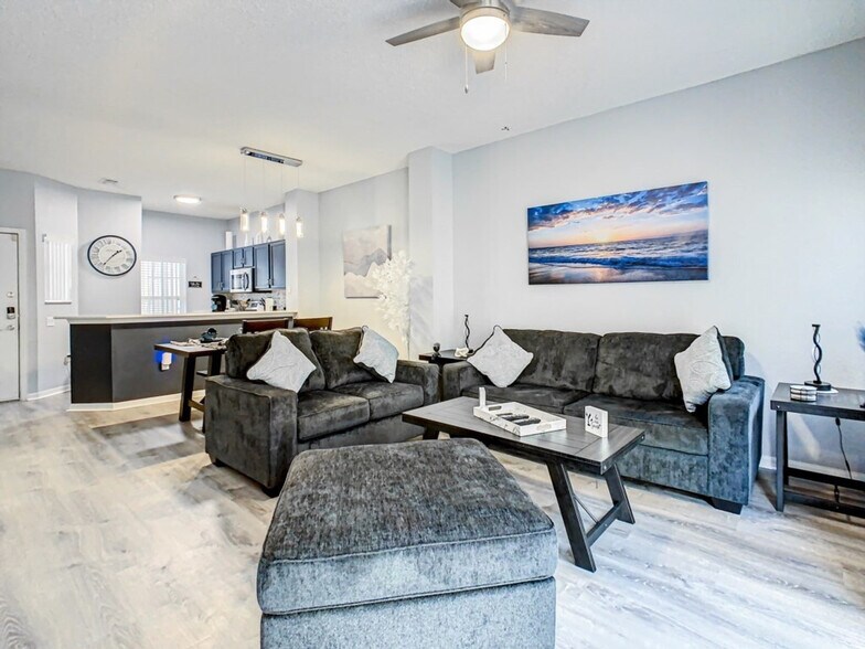 Building Photo - 4751 Ormond Beach Way