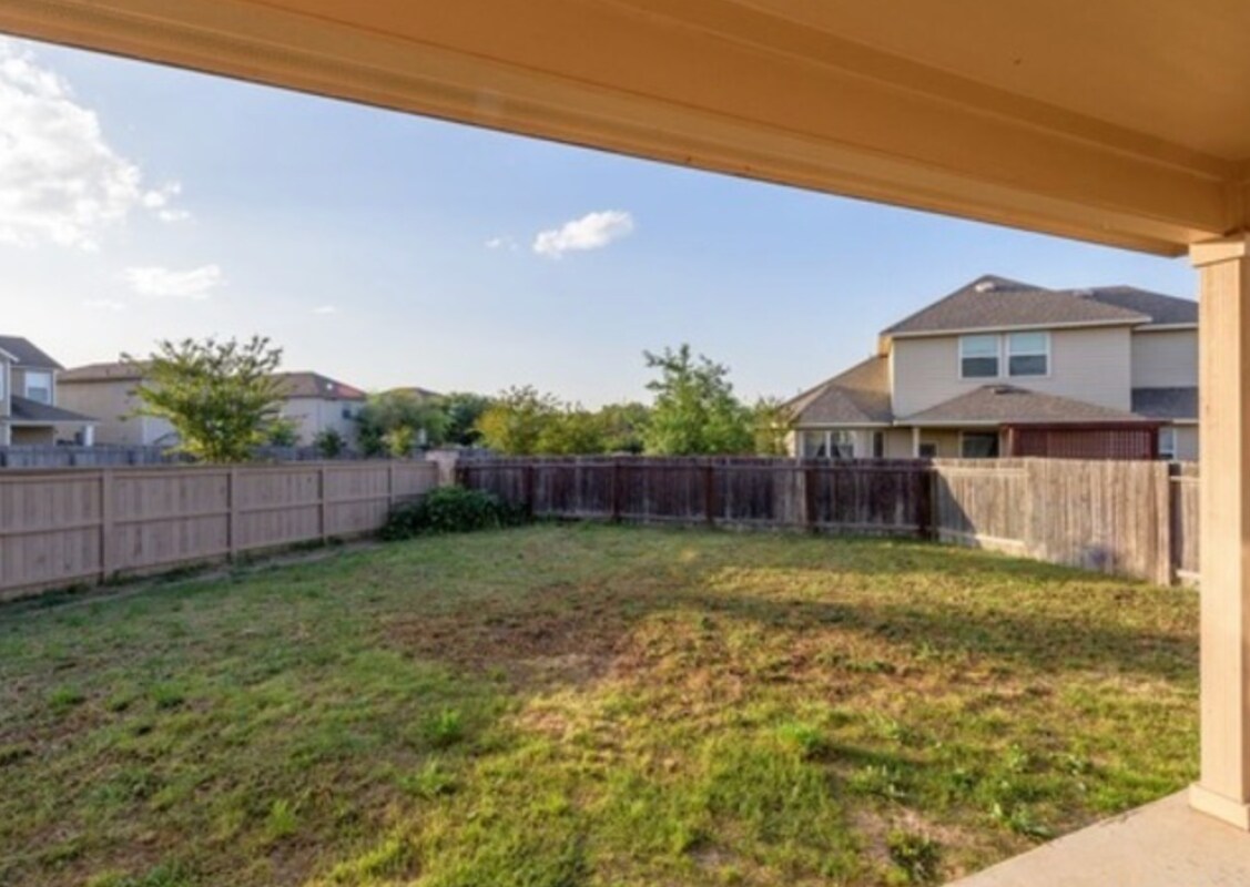 Building Photo - 128 Kasper Dr