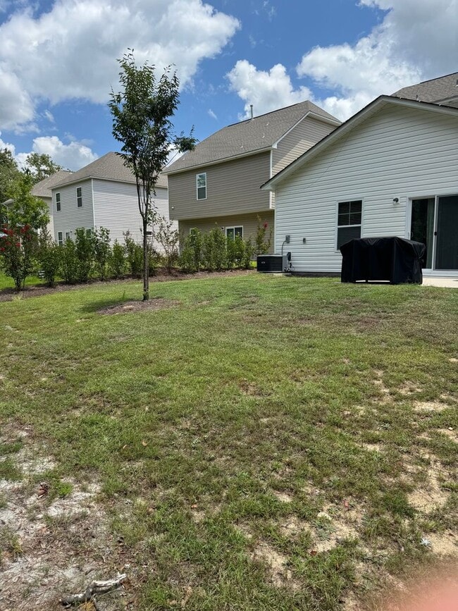 Building Photo - Wonderful Two Story Four Bedroom Home in B...