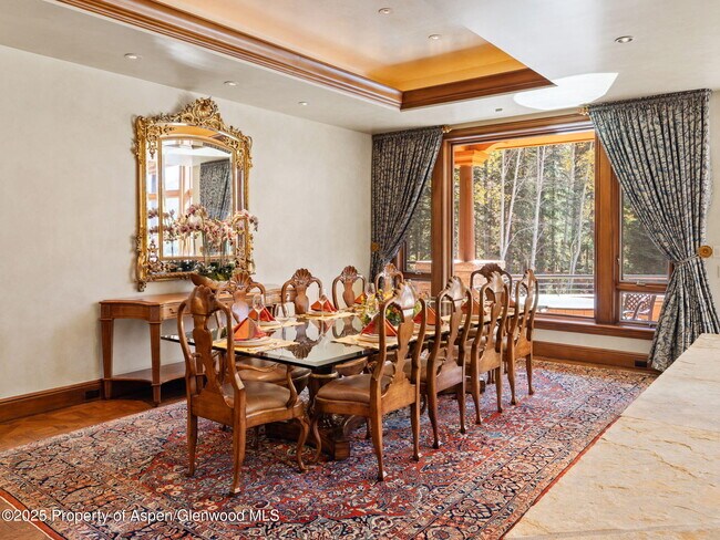 Building Photo - 715 Willoughby Way