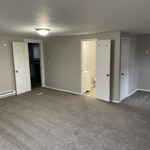 Building Photo - 102 Woodruff Ave