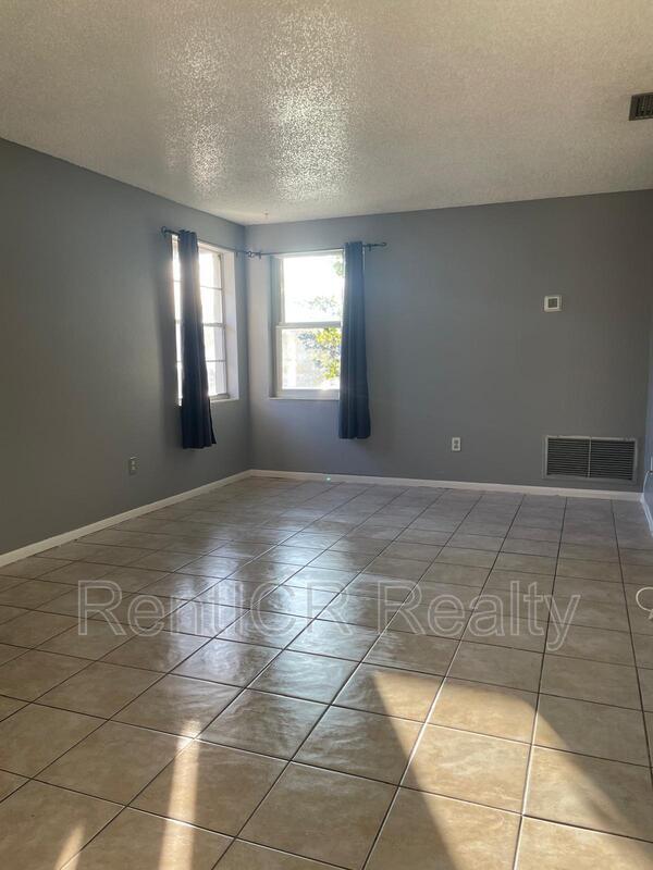 Building Photo - 445 2nd Ave