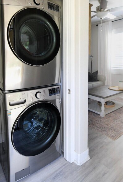 Building Photo - 36499 Calle Lisbon