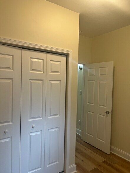 2nd Bedroom - 405 Maplewood Ave NE