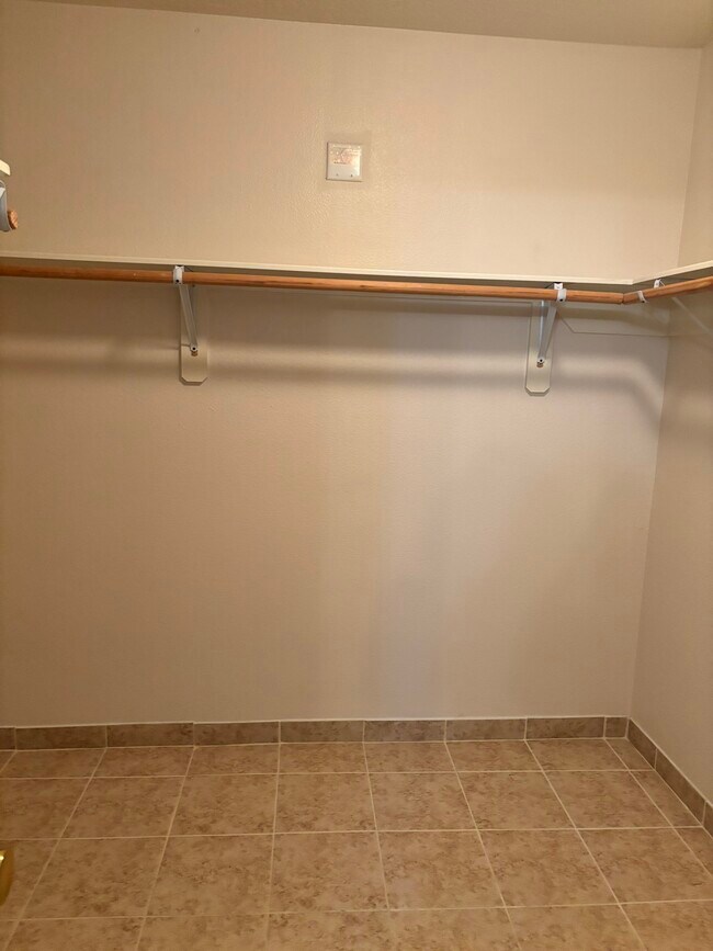 Building Photo - 22531 Goss Spring Ct