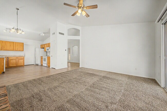 Building Photo - 20633 N 63rd Dr