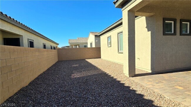 Building Photo - 852 Weston Ridge St