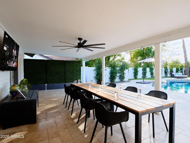 Building Photo - 15218 N 61st St