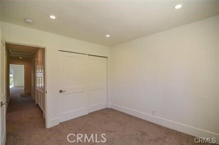 Building Photo - 10 Mayflower