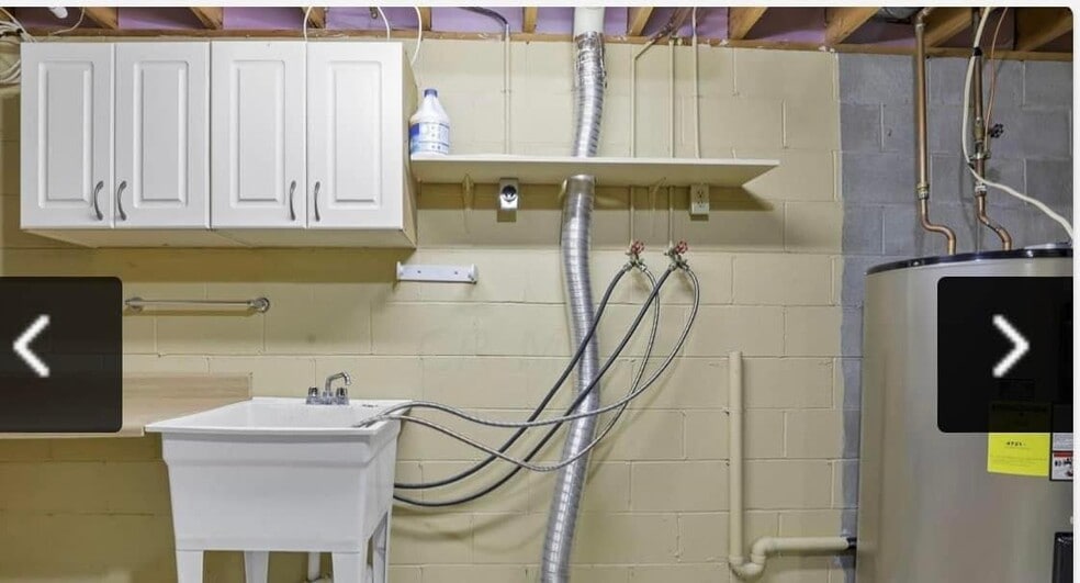 Building Photo - 1740 Churchill Downs Rd