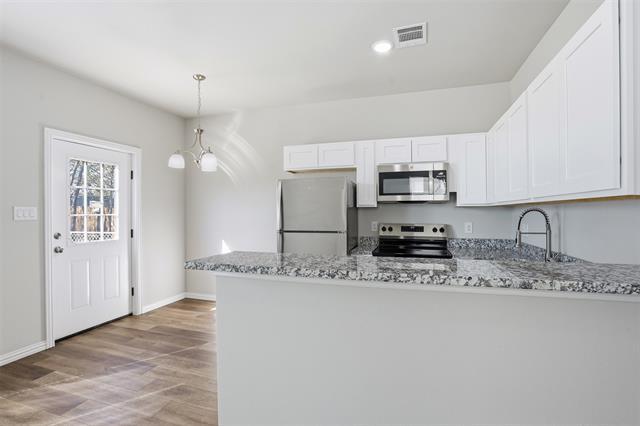 Building Photo - 303 Eastland St